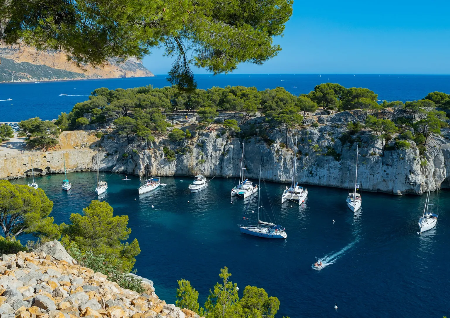 Calanques of Cassis · Aix-en-Provence · Wine Tasting — photo 2